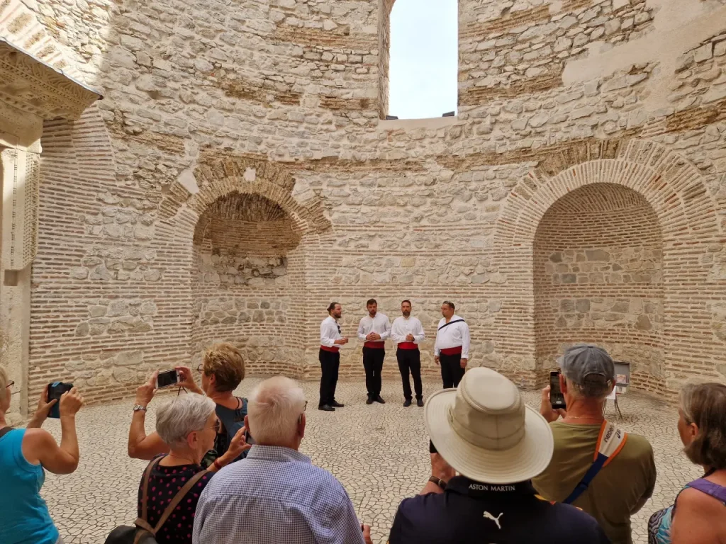 Klapa Vestibule Split