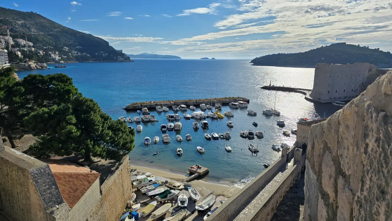Osthafen Dubrovnik vom Stadtmauer