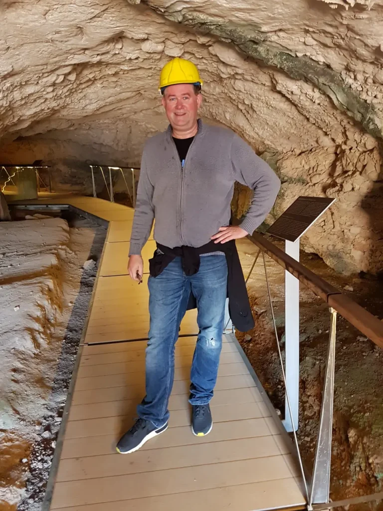 Oziđana Pećina Cave