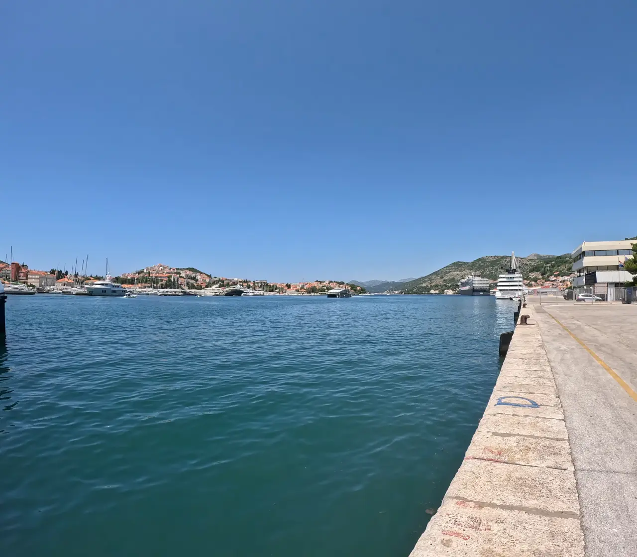 Dubrovnik Fähr Hafen anleger