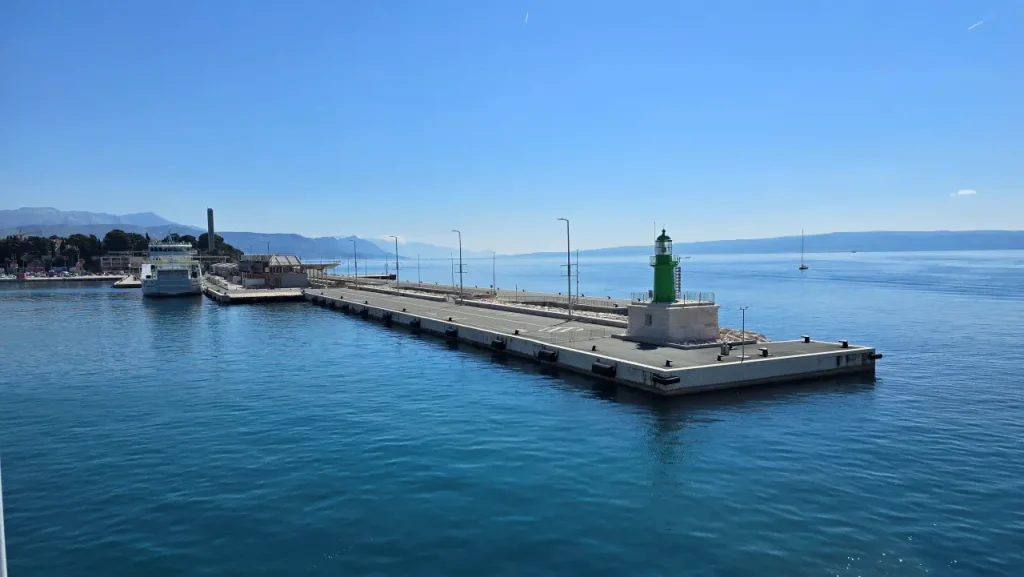 Split Hafen vom Fähre aus gesehen