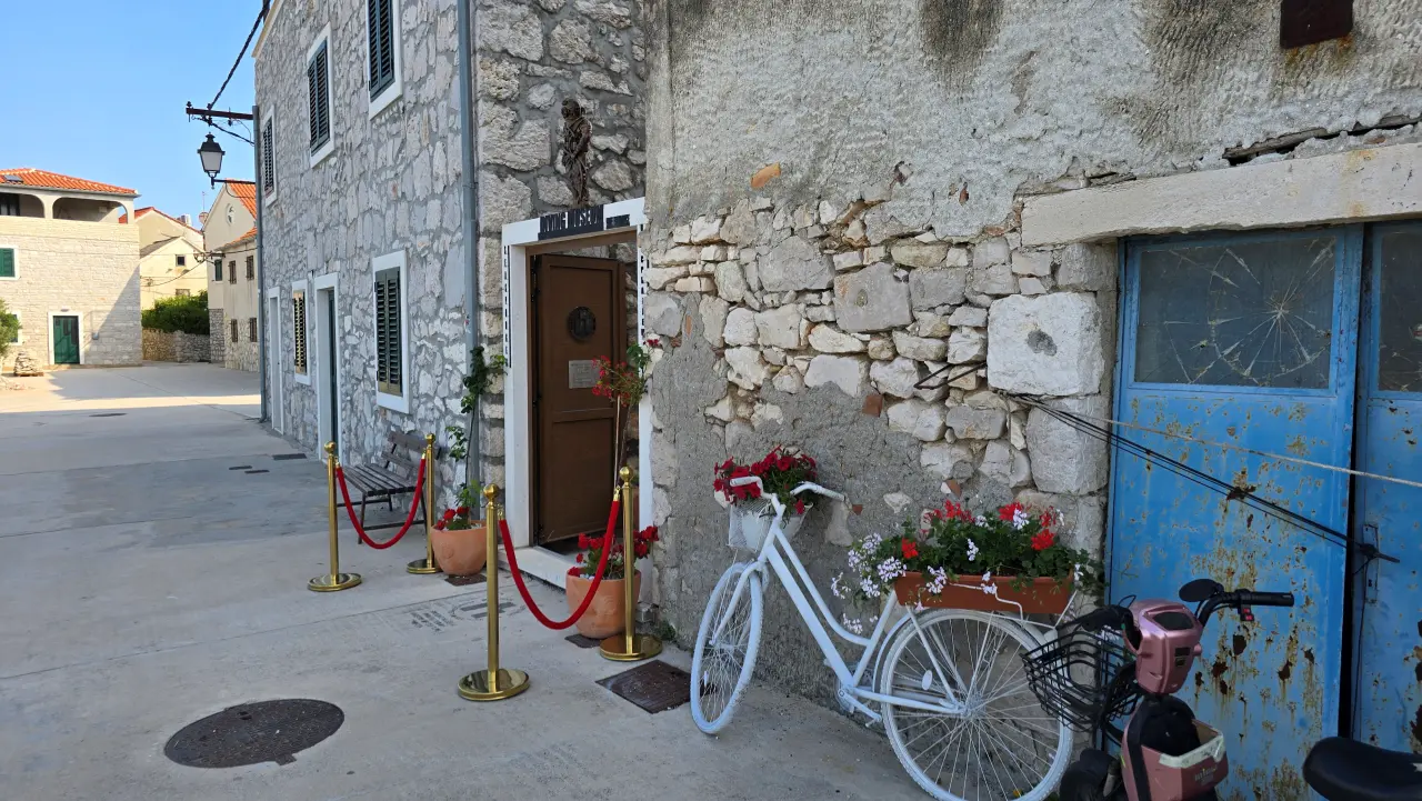 Otok Krapanj