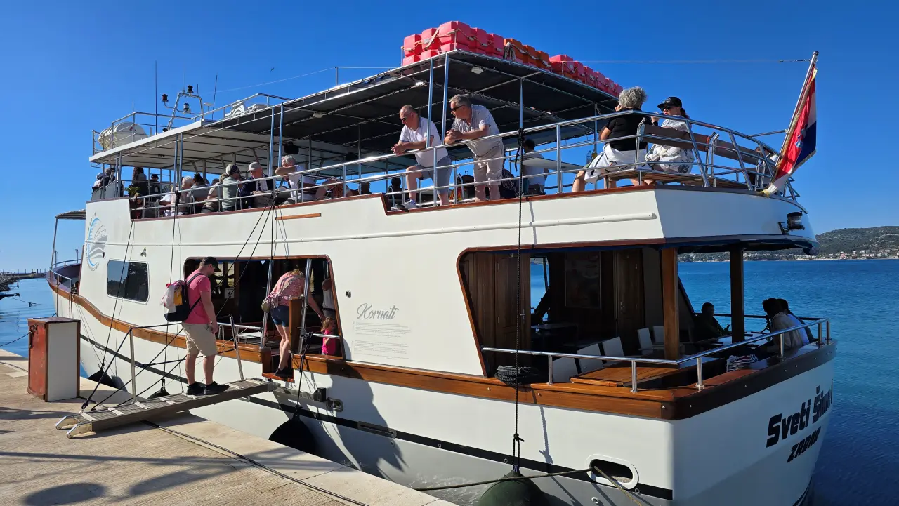 Unsere Tourboot