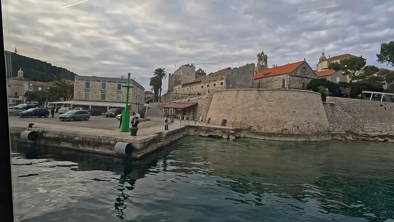 Przypłynięcie na Korčulę