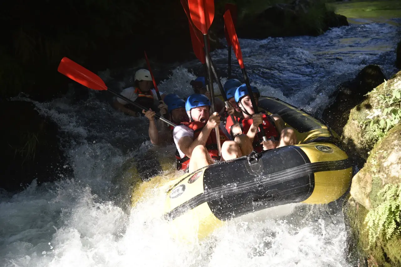 Świetna zabawa na raftingu w Omišu